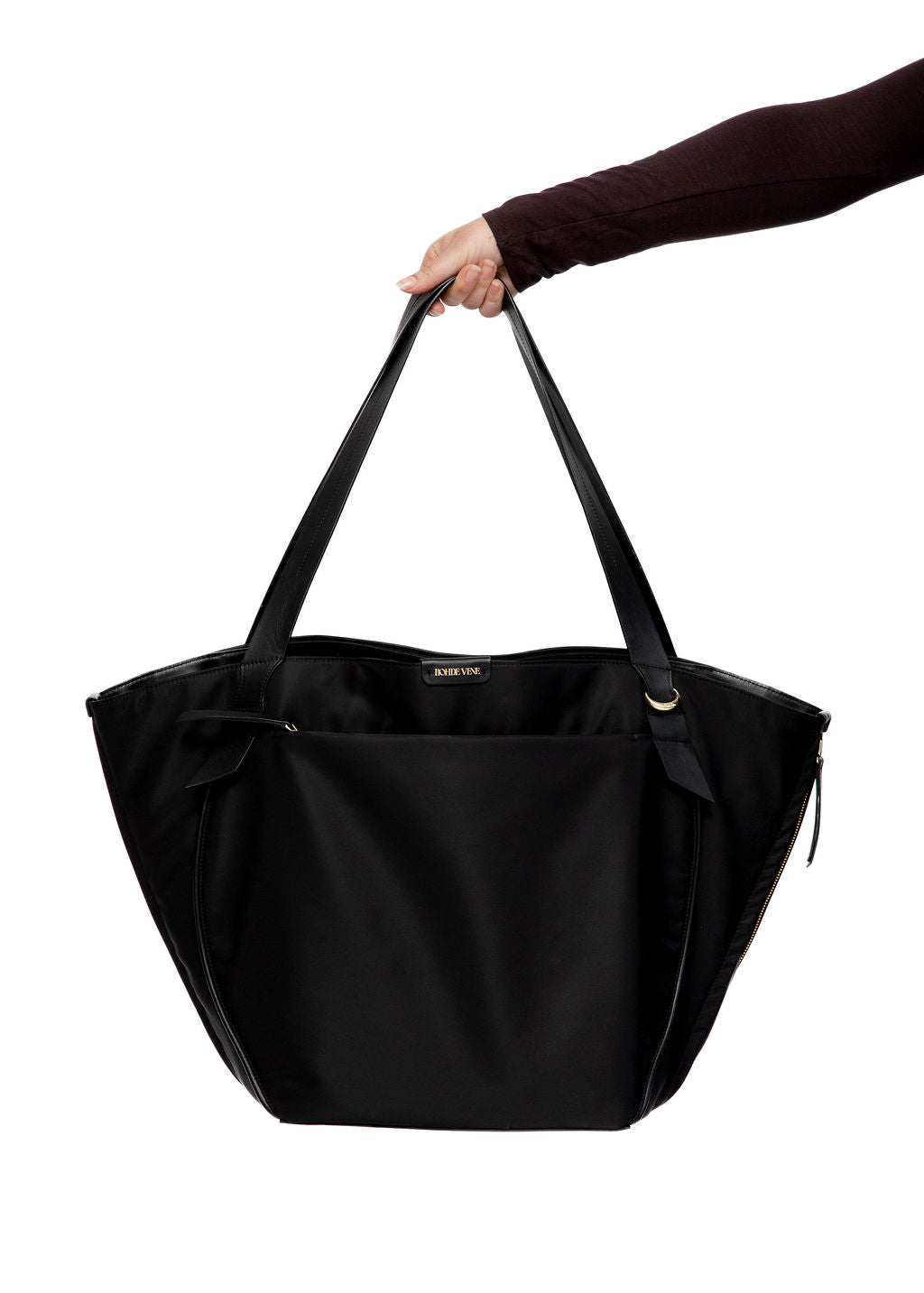 The Nina weekender travel zip