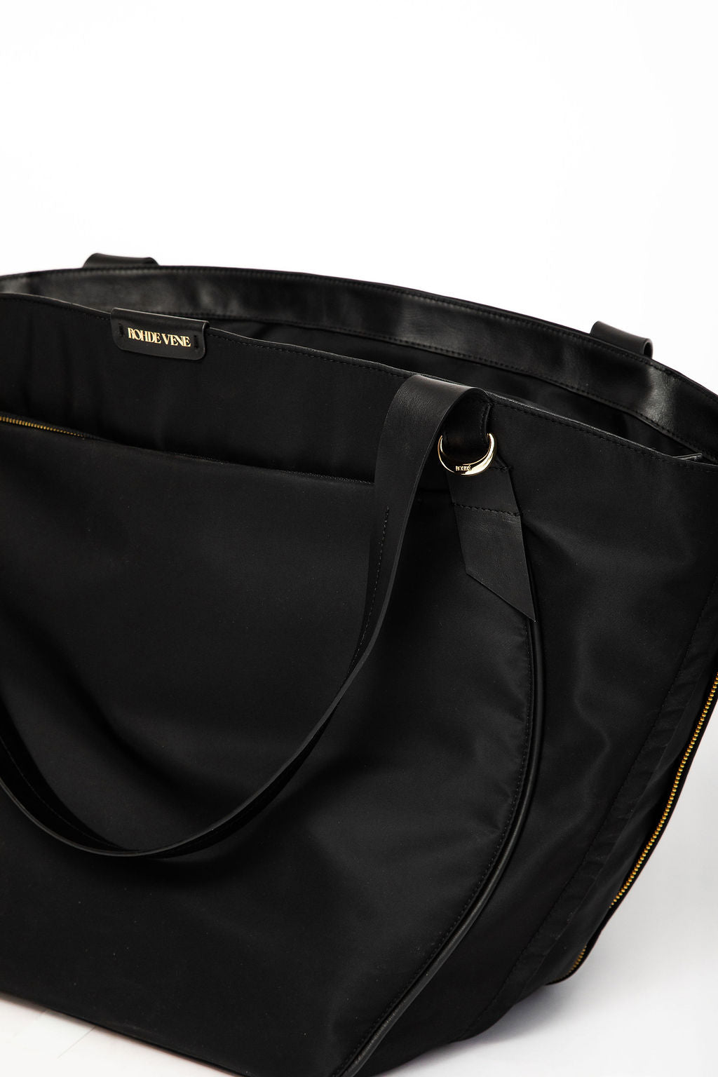 The Nina weekender travel zip