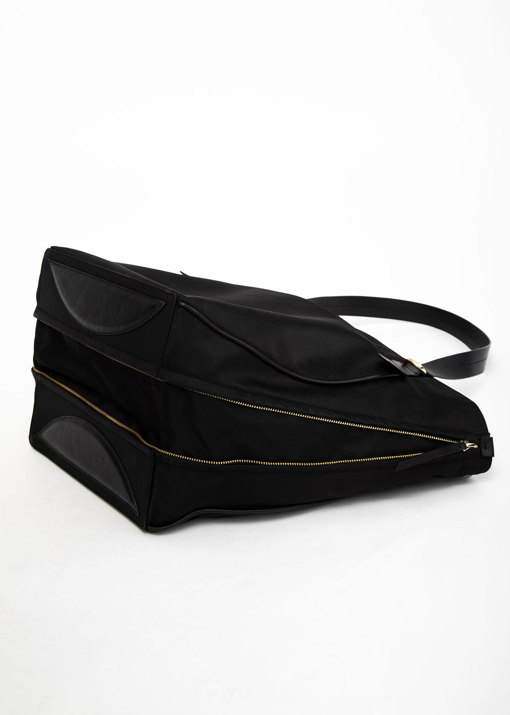 The Nina weekender travel zip